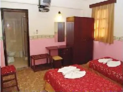 מלון Golden Sunset